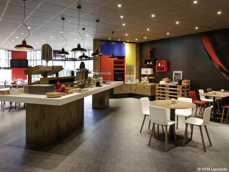 波尔图盖亚诺宜必思经济型酒店 加亚新城 外观 照片